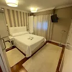 Centro Con Parking * 카스트로우르디알레스
